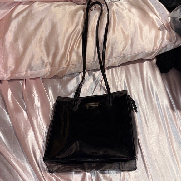 Kathy Ireland Black Shoulder Bag - Picture 1 of 12